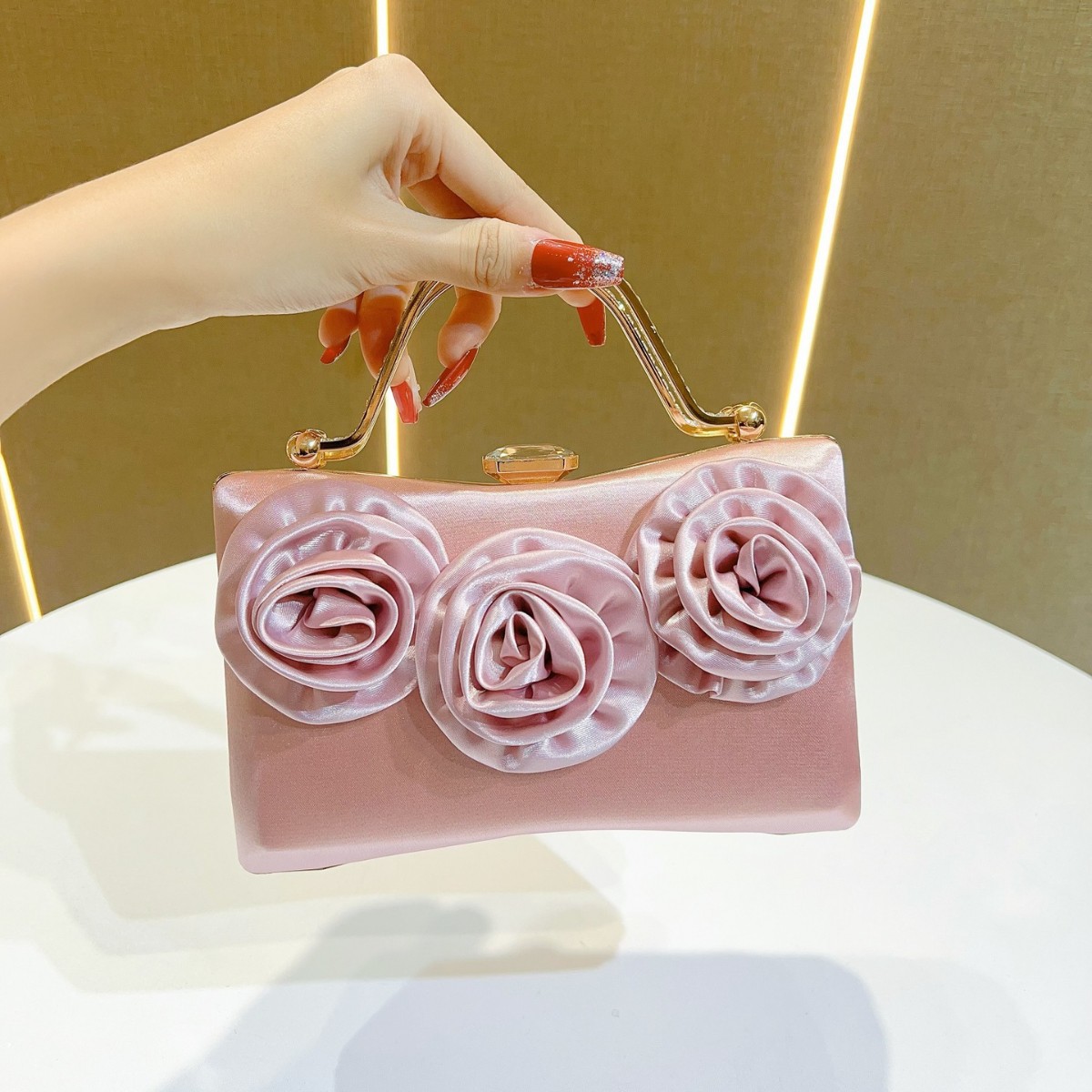 New Silk Evening Clutch Women’ - مراجعة Women'S Bags New Look وسعره