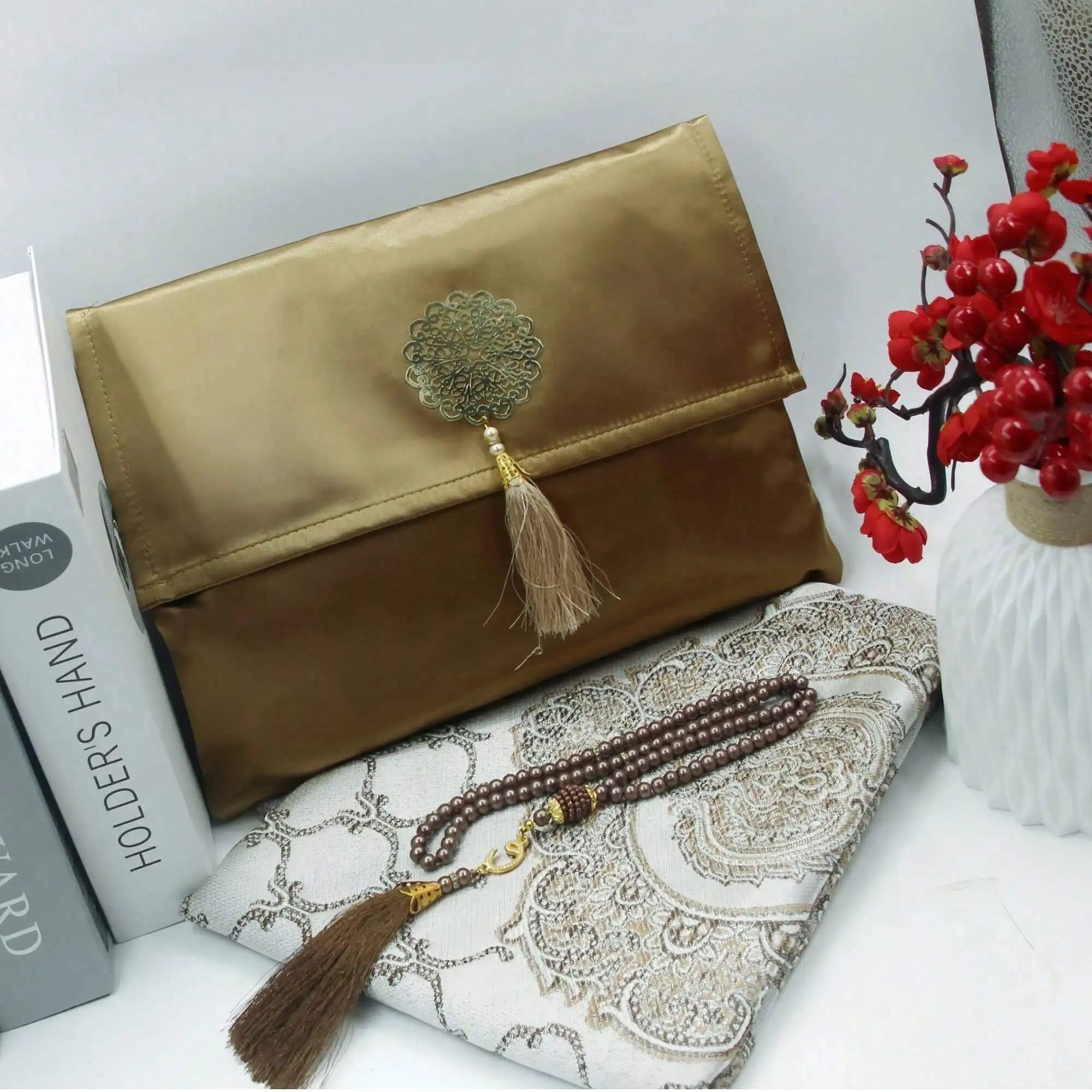 Muslim Prayer Rug with Beads P - مراجعة Women Bags For Eid وسعره
