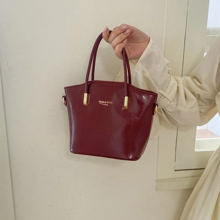 2026 New Red Bag Women's Super - مراجعة Women'S Bags New Look وسعره