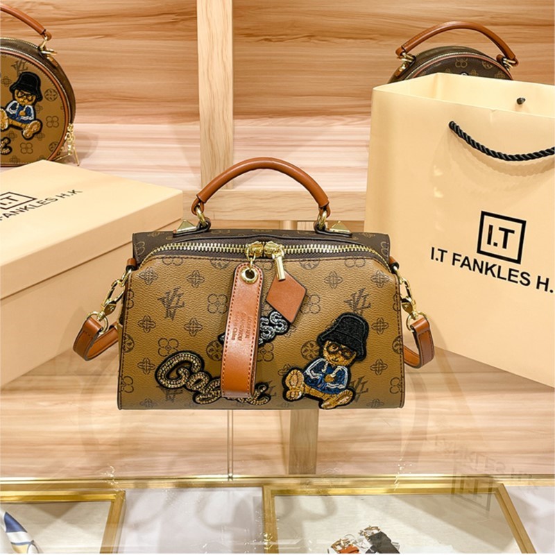 Light luxury brand women's han - مراجعة Women Bags Trend 2025 وسعره
