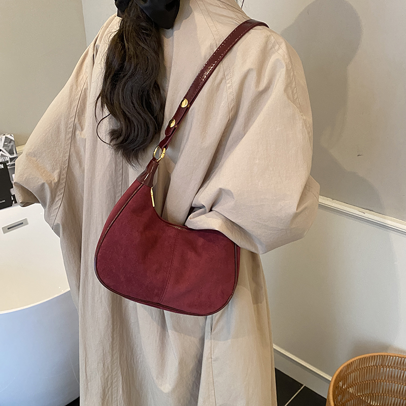 LEFTSIDE Women Small Suede Sho - مراجعة Women Bags Trend 2025 وسعره
