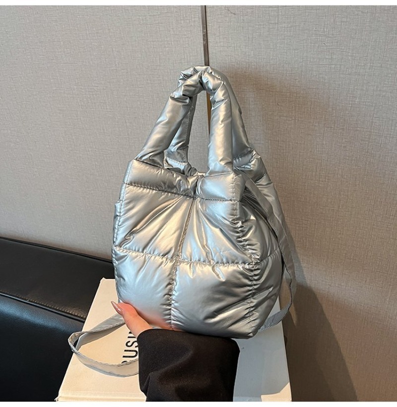 Women's Silver Quilted Nylon M - مراجعة Women Hand Bags For Office وسعره