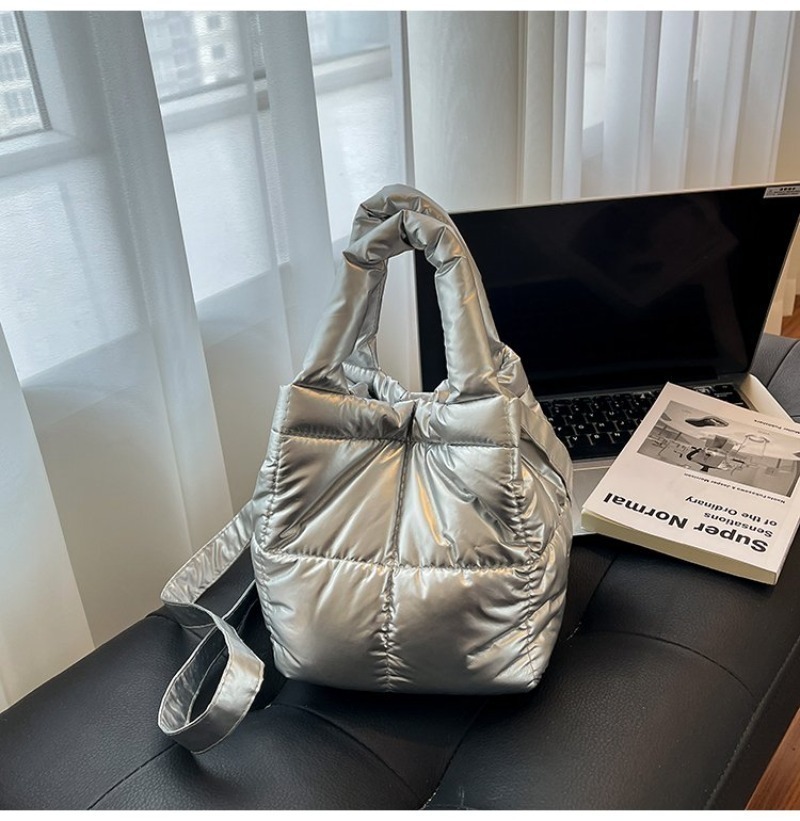 Women's Silver Quilted Nylon M - مراجعة Women Hand Bags For Office وسعره